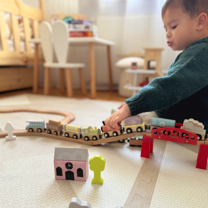 TOOKY TOY Drewniane Pojazdy Wagoniki na Magnes - obrazek 3