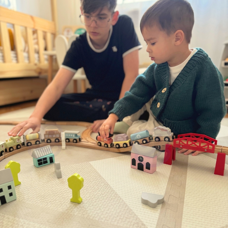 TOOKY TOY Drewniane Pojazdy Wagoniki na Magnes - obrazek 4