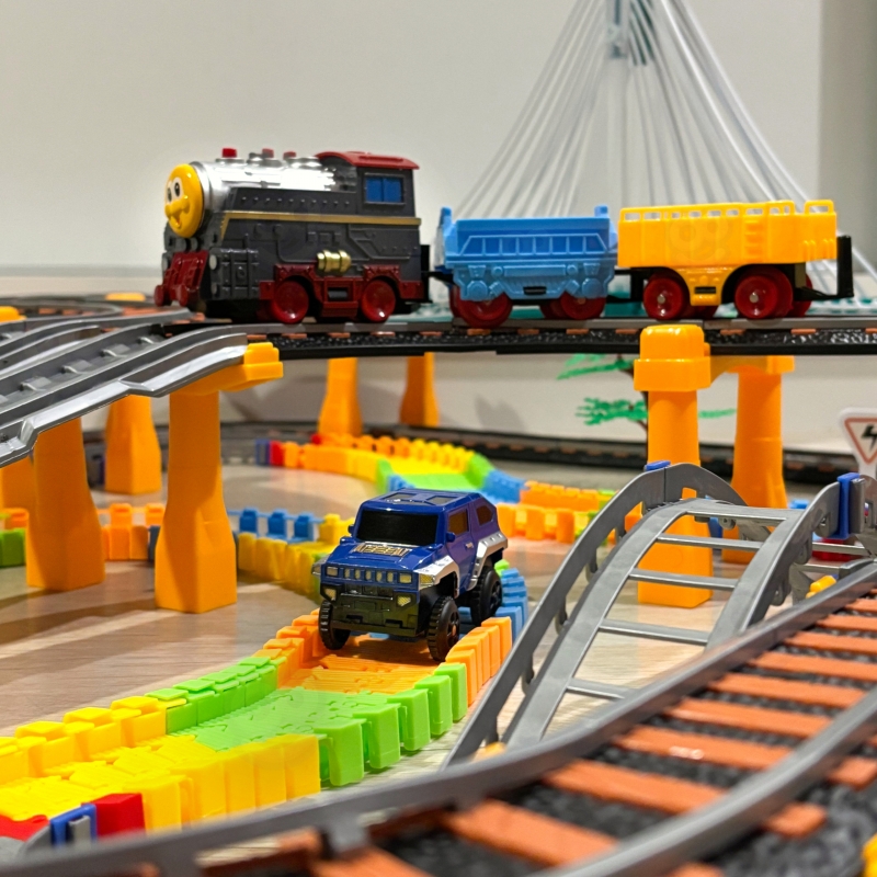 WOOPIE Kolejka Elektryczna 2w1 Tor Wyścigowy Pociąg Wiadukt Auto XXL 192 el. - obrazek 5