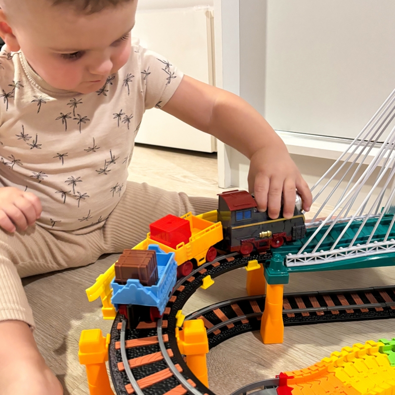 WOOPIE Kolejka Elektryczna 2w1 Tor Wyścigowy Pociąg Wiadukt Auto XXL 192 el. - obrazek 6