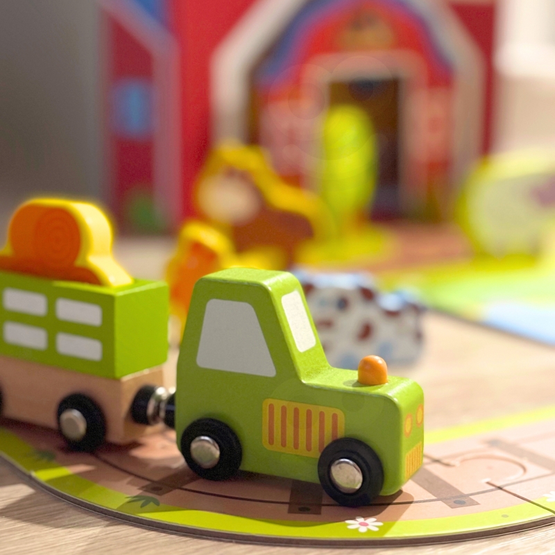 TOOKY TOY Drewniana Farma w Walizce Figurki Pojazdy - obrazek 6