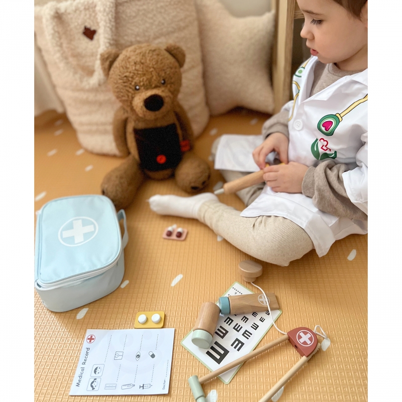 TOOKY TOY Drewniany Zestaw Małego Lekarza Doktora w Walizce z Akcesoriami - obrazek 6