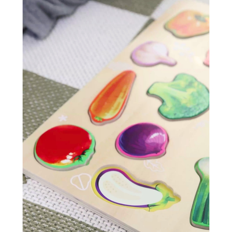 CLASSIC WORLD Drewniana Układanka Montessori Warzyw - obrazek 3