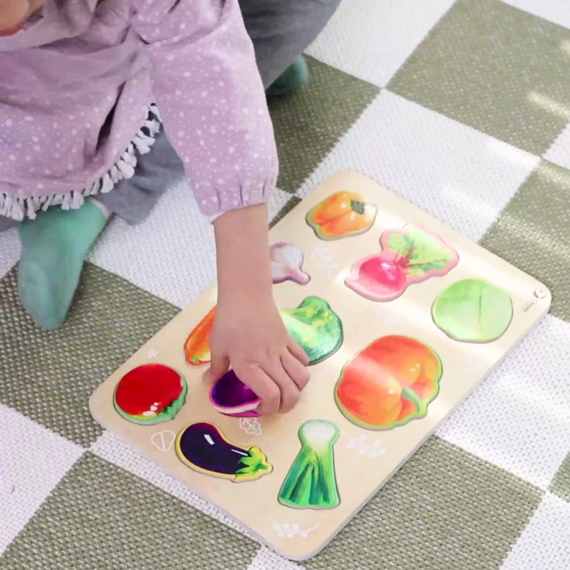 CLASSIC WORLD Drewniana Układanka Montessori Warzyw - obrazek 5