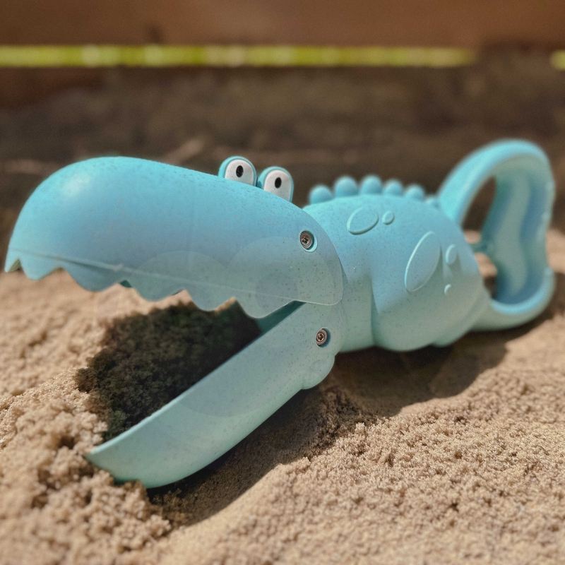 WOOPIE GREEN Krokodyl Łopatka Zbierak do Piasku i Wody Niebieska BIODEGRADOWALNY ORGANICZNY MATERIAŁ - obrazek 2