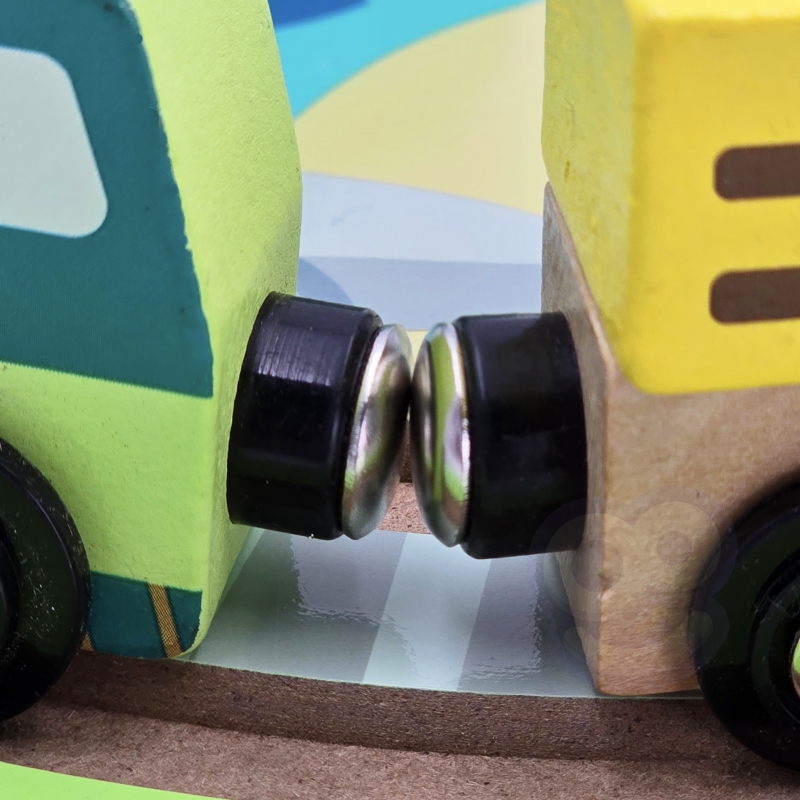 TOOKY TOY DREWNIANY POCIĄG KOLEJKA ZOO CIUCHCIA NA MAGNES TOR W WALIZCE - obrazek 14