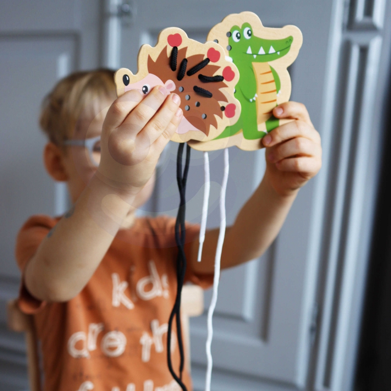 CLASSIC WORLD Drewniana Sznurowanka Przeplatanka Nawlekanka Przewlekanka Zwierzątka 10 el. - obrazek 5