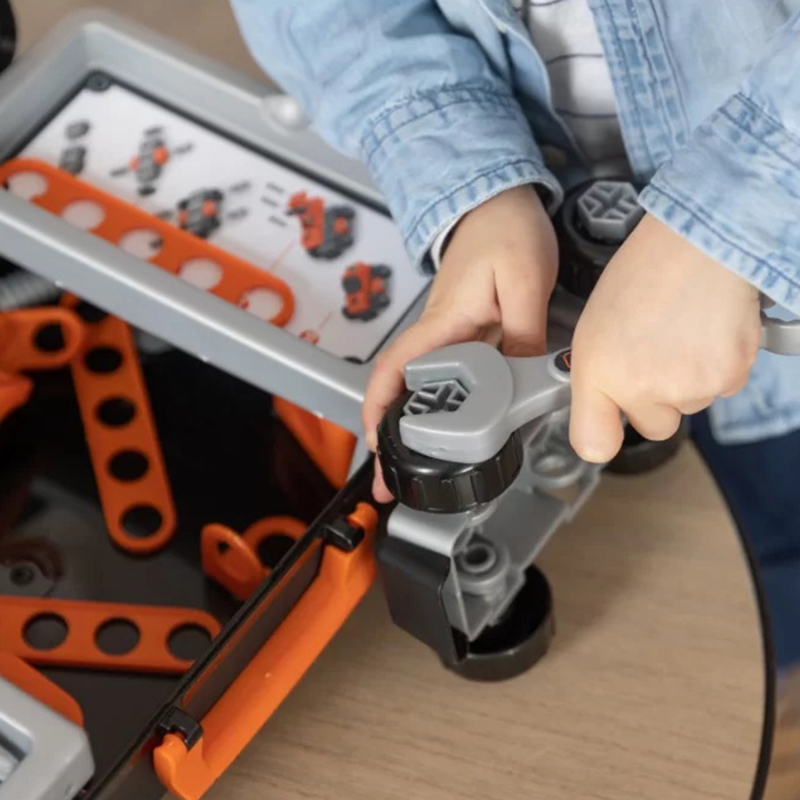 SMOBY Black & Decker Walizka z Narzędziami + Samochód w Częściach - obrazek 4
