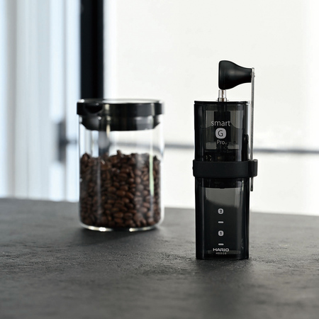 Hario - Smart G PRO Coffee Mill Przezroczysty Czarny - Młynek do kawy - obrazek 2