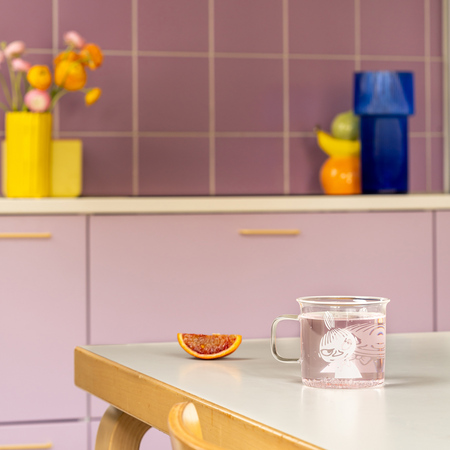 Moomin kubek szklany Mała mi biały nadruk 350 ml transparentny + kartonik - obrazek 4