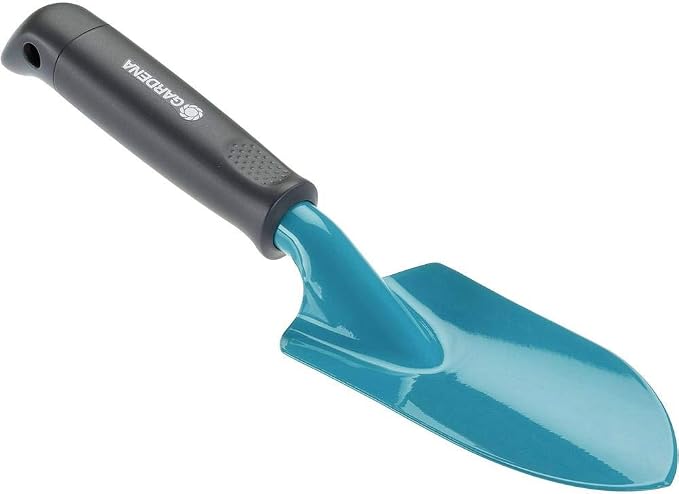 Gardena Classic łopatka do kwiatów: uniwersalna łopatka do sadzenia i przesadzania roślin, wysokiej jakości stal, zabezpieczona przed korozją, z ergonomiczną rękojeścią, szer. robocza 8 cm (8950-20)