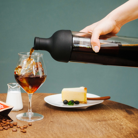 Hario Filter-In Coffee Bottle - Butelka do Cold Brew 650 ml czarna - obrazek 3