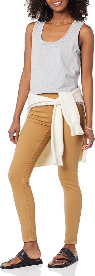 Amazon Essentials Kobiety Rozciągliwe jeansy typu pull-on - obrazek 4