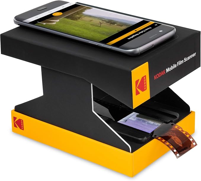 KODAK Mobilny skaner klisz — skanuj i zapisuj stare filmy i slajdy 35 mm za pomocą aparatu w smartfonie — przenośny, składany skaner z wbudowaną lampą LED