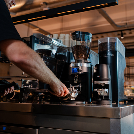 PUQ - Q GEN6 58,3mm Matt Black - Tamper automatyczny - obrazek 6