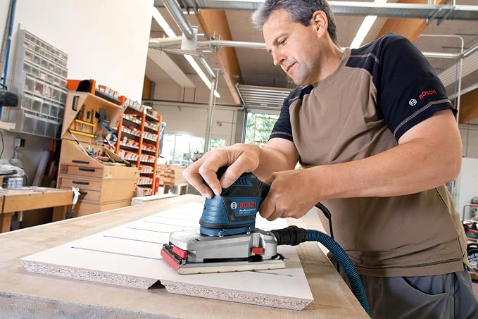 Bosch Professional Papier ścierny C420 Standard for Wood and Paint (drewno i farba, 230 x 280 mm, ziarnistość P180, akcesoria szlifierki oscylacyjne) - obrazek 3