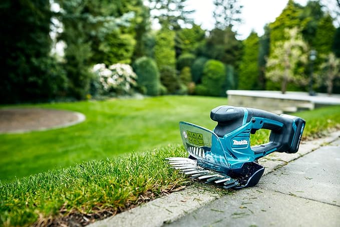 Makita UM600DZX akumulatorowy trymer do trawy/krzewów (12 V, bez akumulatora, bez ładowarki) - obrazek 2