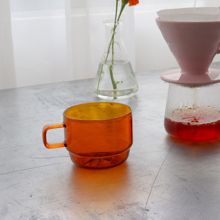 Hario - Colors Stacking Mug Cup - Szklany kubek bursztynowy 300ml - obrazek 3
