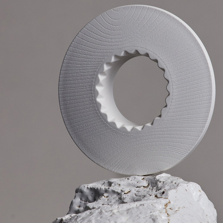 ORIGAMI - Podstawka pod dripper z tworzywa sztucznego i żywicy biała ze słojami - obrazek 4