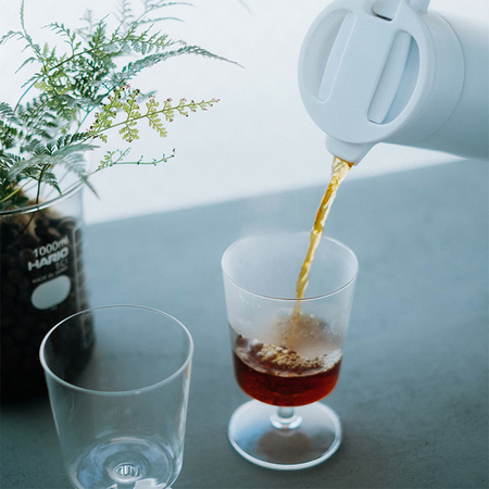 Hario serwer termiczny z ceramiczną powłoką 600ml biały - obrazek 3